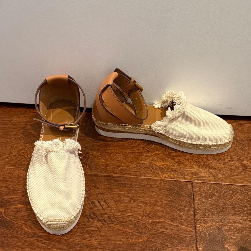 See by Chloe Women's Cream and Tan Espadrille Flats size 8 like new